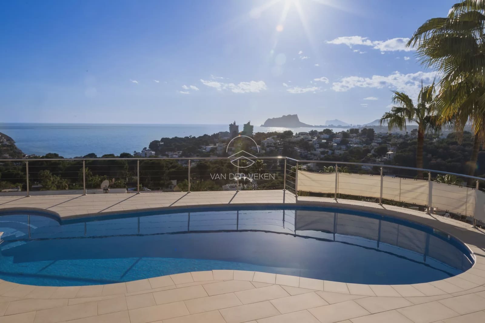 3 soveværelse Villa til salg i Moraira med swimmingpool - € 1.330.000 (Ref: 10158516)