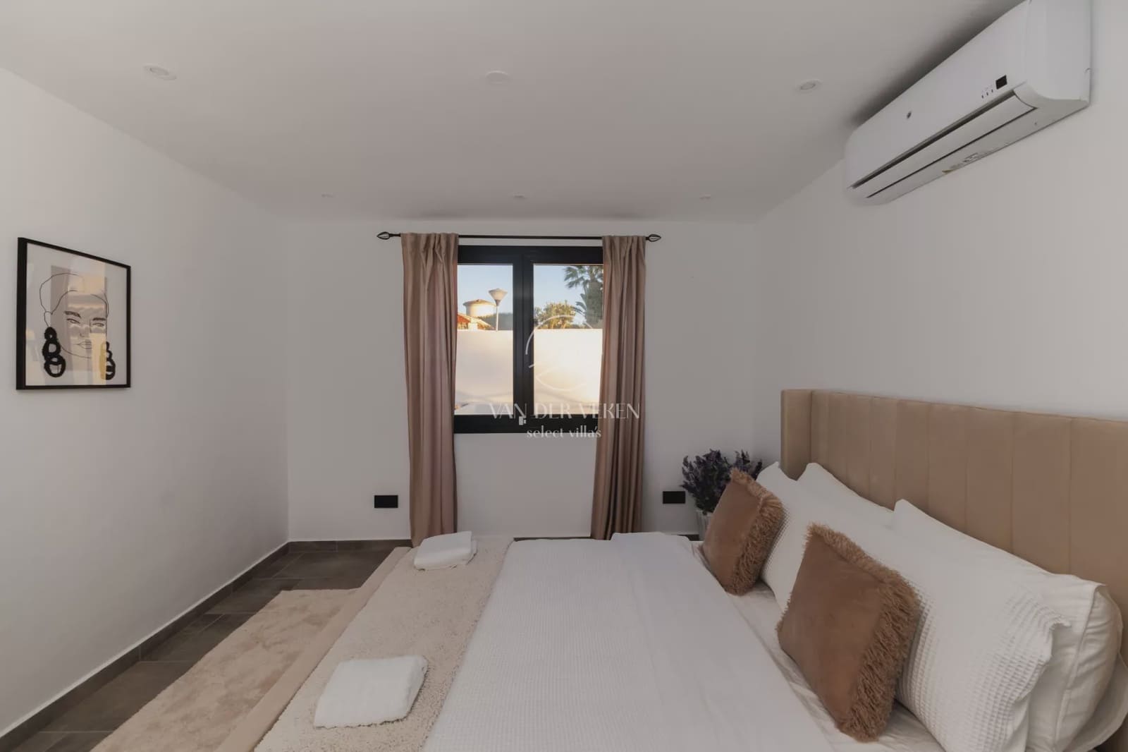 4 bedroom Villa for sale in Benissa with pool garage - € 1,199,000 (Ref: 10158613)