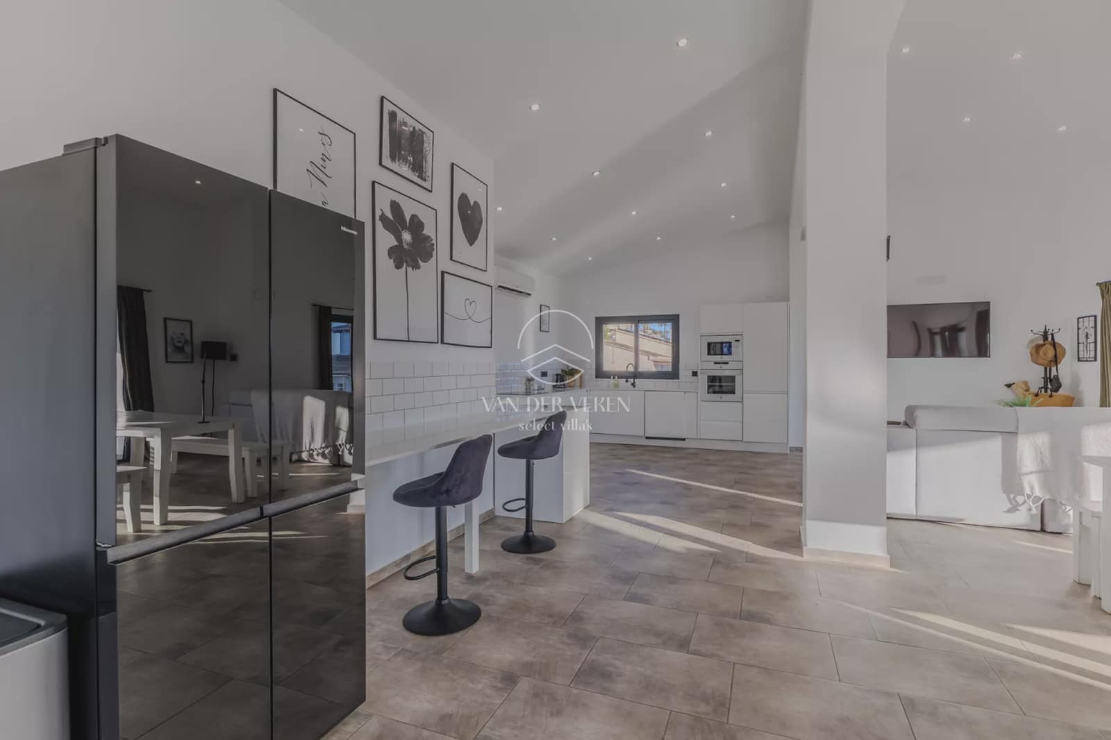 4 bedroom Villa for sale in Benissa with pool garage - € 1,199,000 (Ref: 10158613)