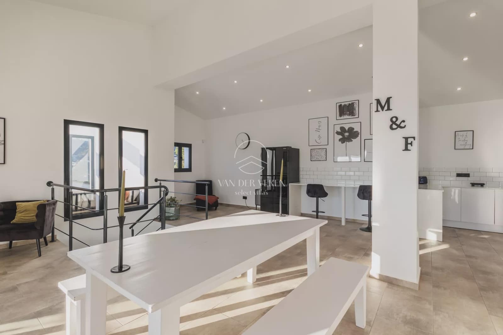 4 bedroom Villa for sale in Benissa with pool garage - € 1,199,000 (Ref: 10158613)