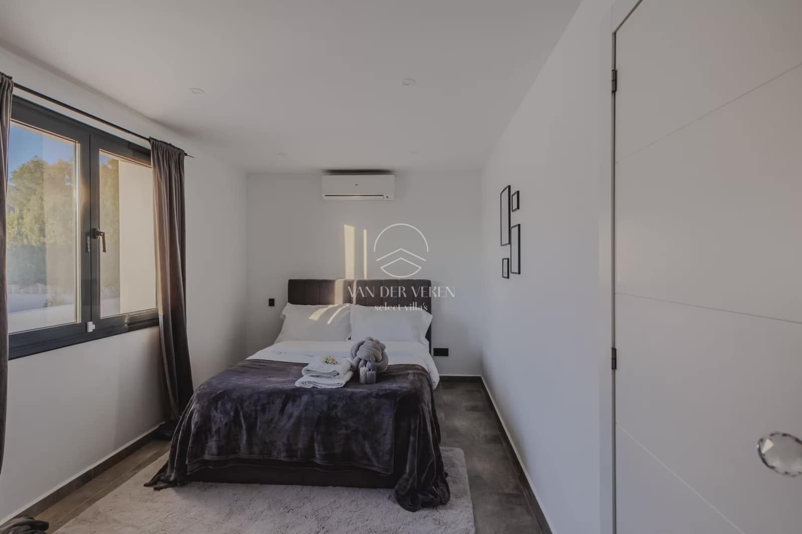 4 bedroom Villa for sale in Benissa with pool garage - € 1,199,000 (Ref: 10158613)