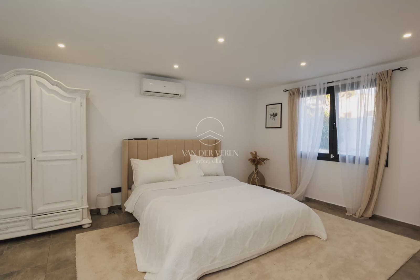 4 bedroom Villa for sale in Benissa with pool garage - € 1,199,000 (Ref: 10158613)