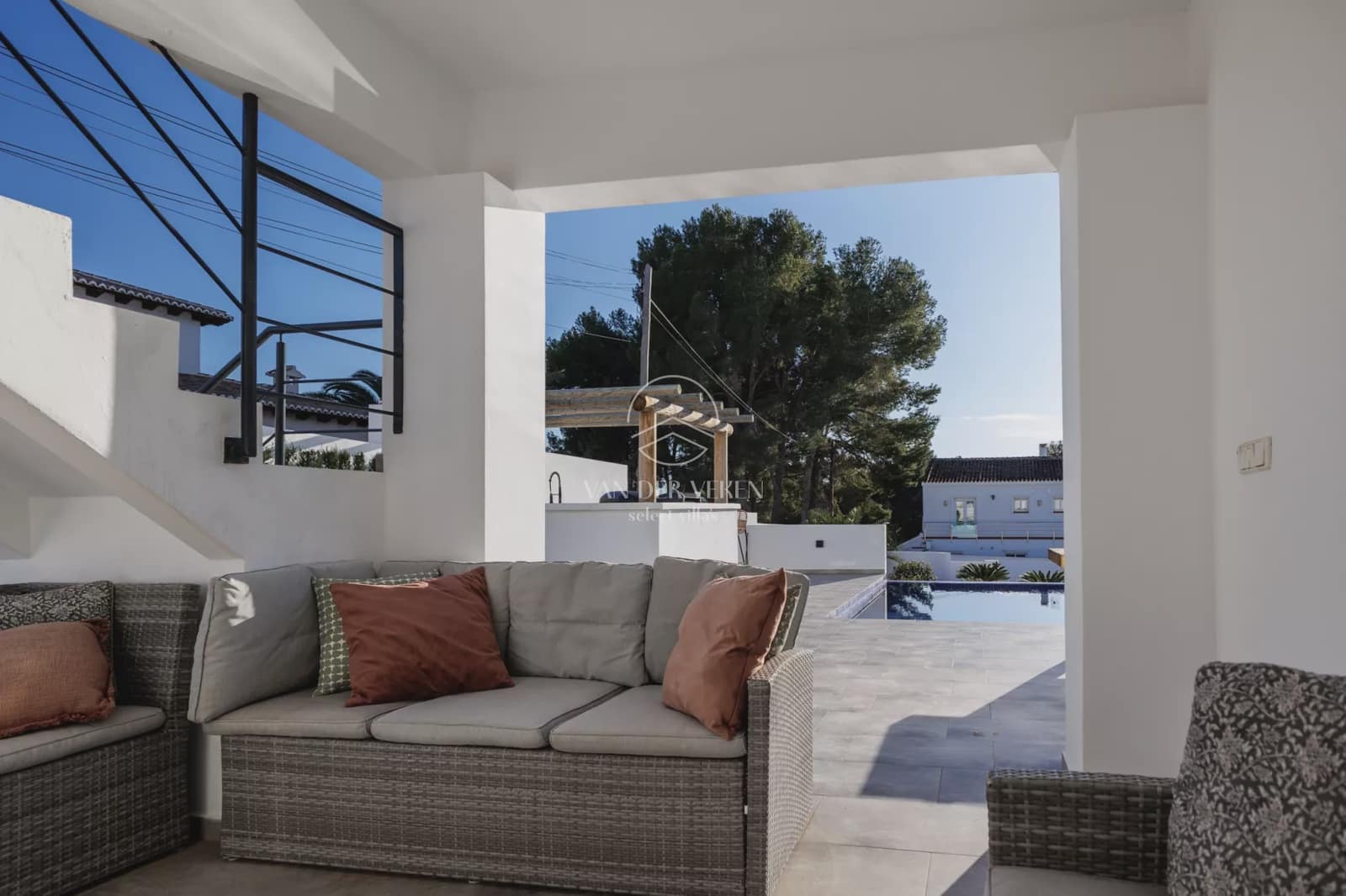 4 bedroom Villa for sale in Benissa with pool garage - € 1,199,000 (Ref: 10158613)