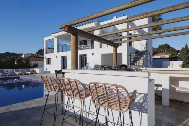 4 soverom Villa til salgs i Benissa med svømmebasseng garasje - € 1 199 000 (Ref: 10158613)