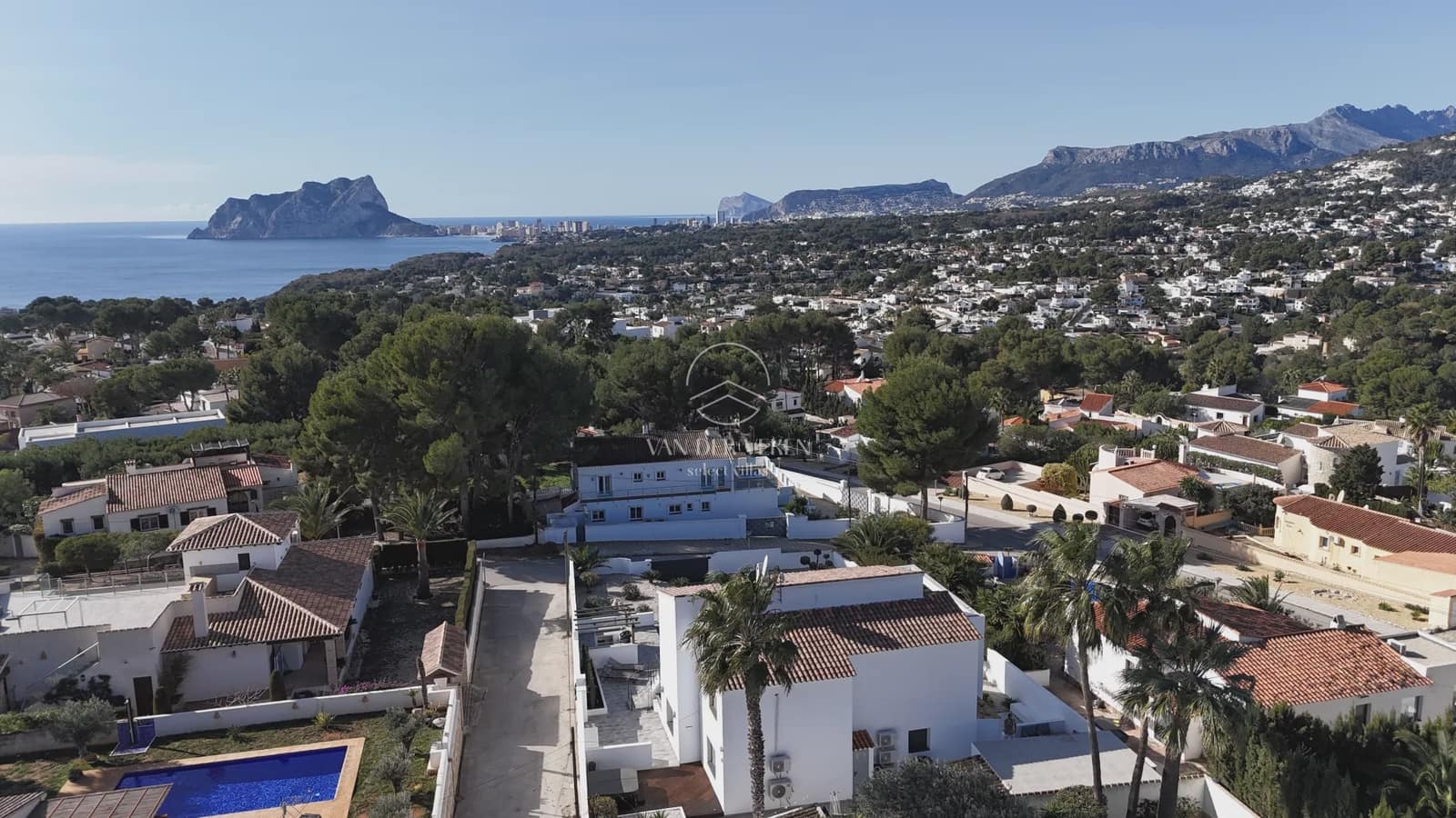 4 bedroom Villa for sale in Benissa with pool garage - € 1,199,000 (Ref: 10158613)