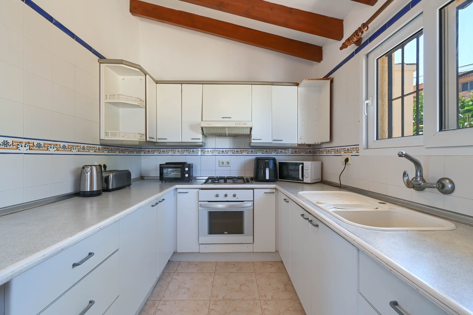 4 slaapkamer Villa te koop in Moraira met zwembad - € 750.000 (Ref: 9363142)