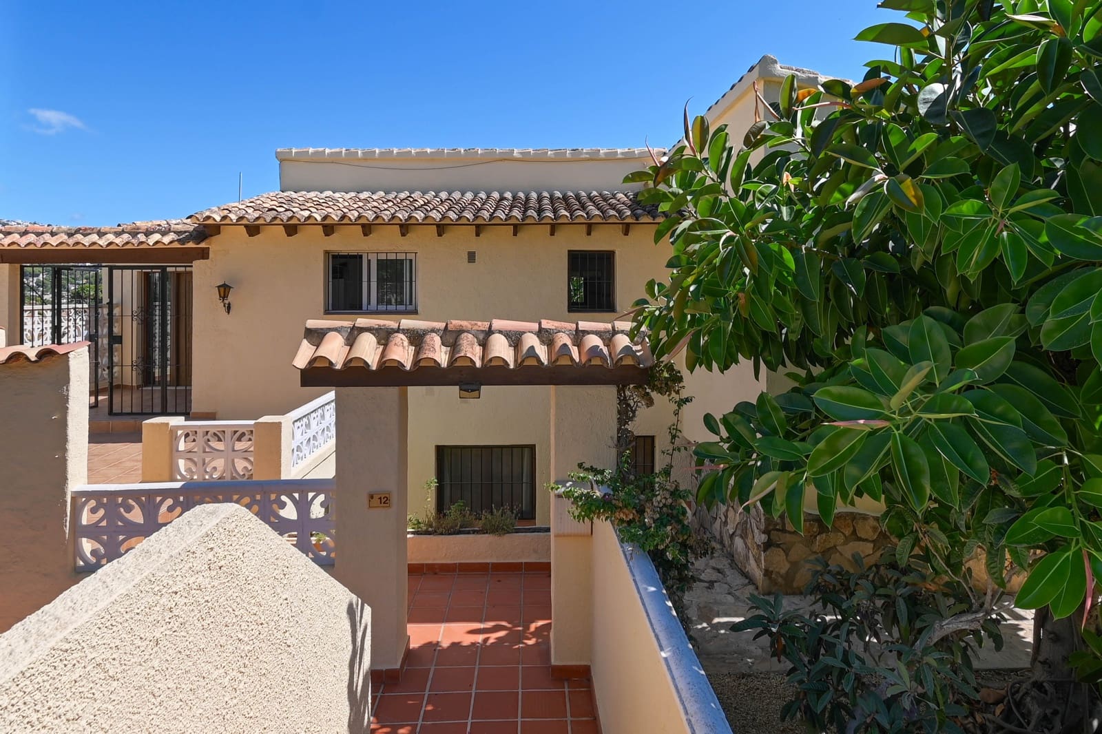 4 slaapkamer Villa te koop in Moraira met zwembad - € 750.000 (Ref: 9363142)