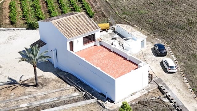 2 bedroom Finca/Country House for sale in Teulada-Moraira with garage - € 595,000 (Ref: 9369054)