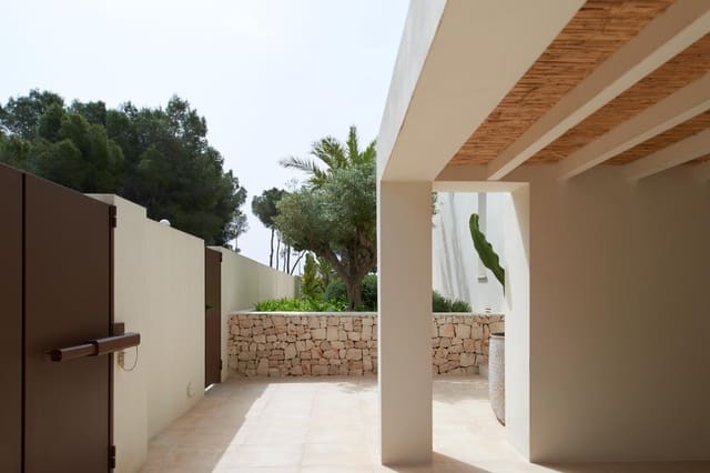 5 quarto Moradia para venda em Teulada-Moraira com piscina garagem - 1 695 000 € (Ref: 9713384)