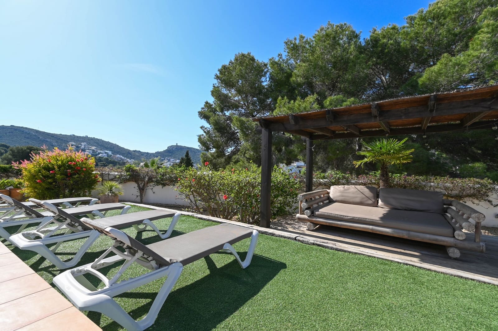 5 chambre Villa/Maison à vendre à Teulada-Moraira avec piscine garage - 1 635 000 € (Ref: 9798105)