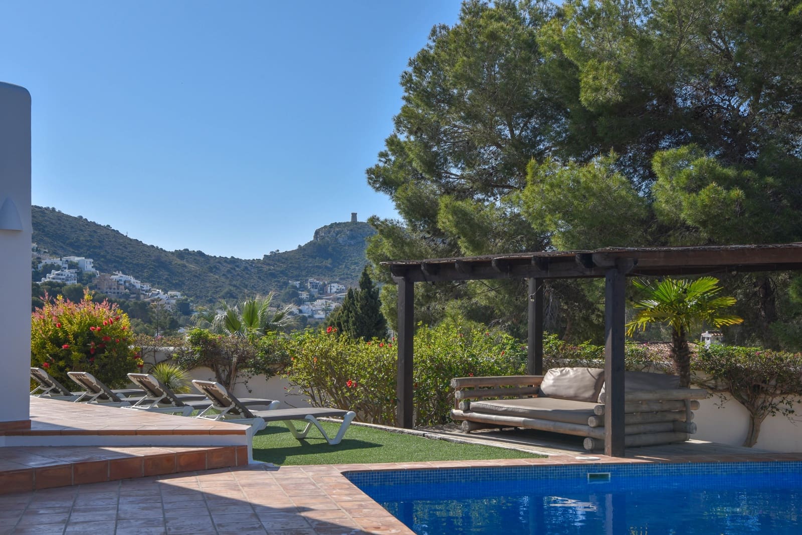 5 chambre Villa/Maison à vendre à Teulada-Moraira avec piscine garage - 1 635 000 € (Ref: 9798105)