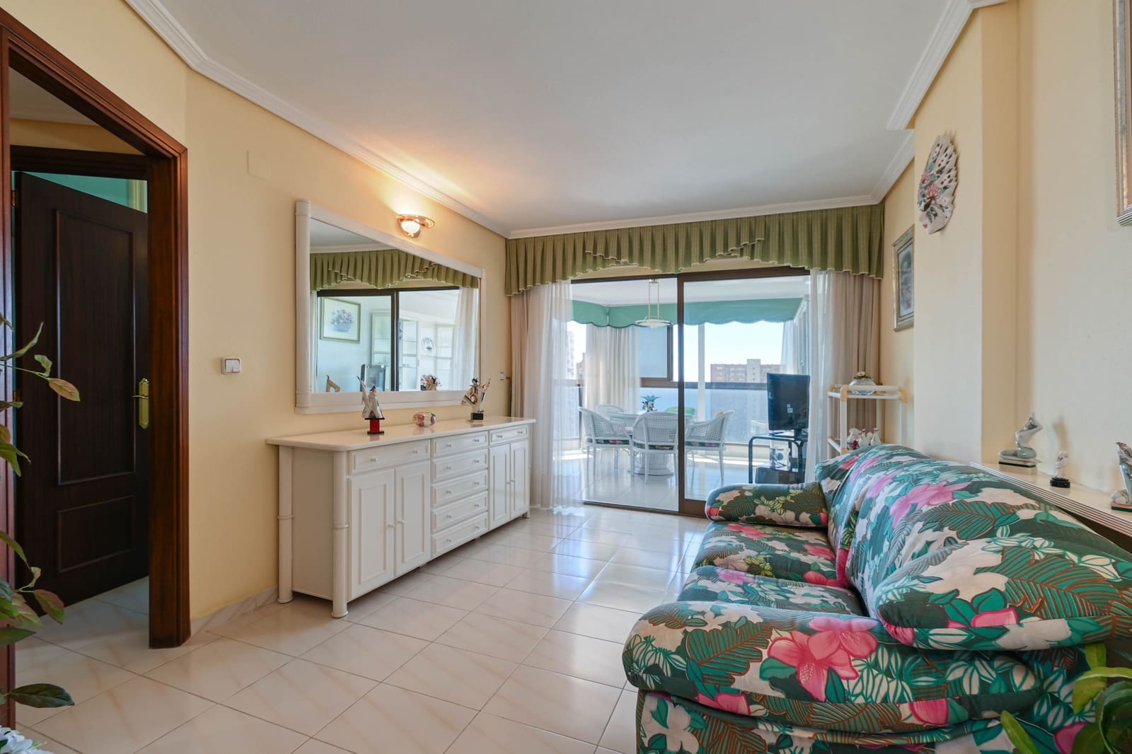 1 bedroom Apartment for sale in Benidorm with pool garage - € 225,000 (Ref: 9841512)