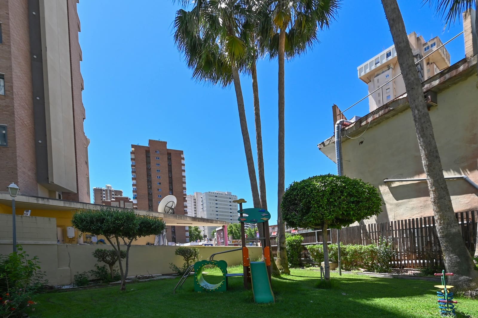 1 bedroom Apartment for sale in Benidorm with pool garage - € 225,000 (Ref: 9841512)