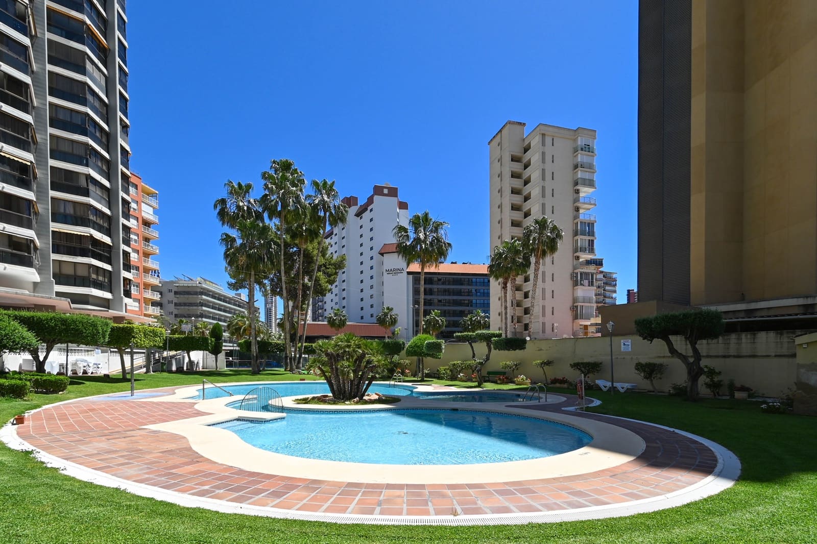 1 bedroom Apartment for sale in Benidorm with pool garage - € 225,000 (Ref: 9841512)