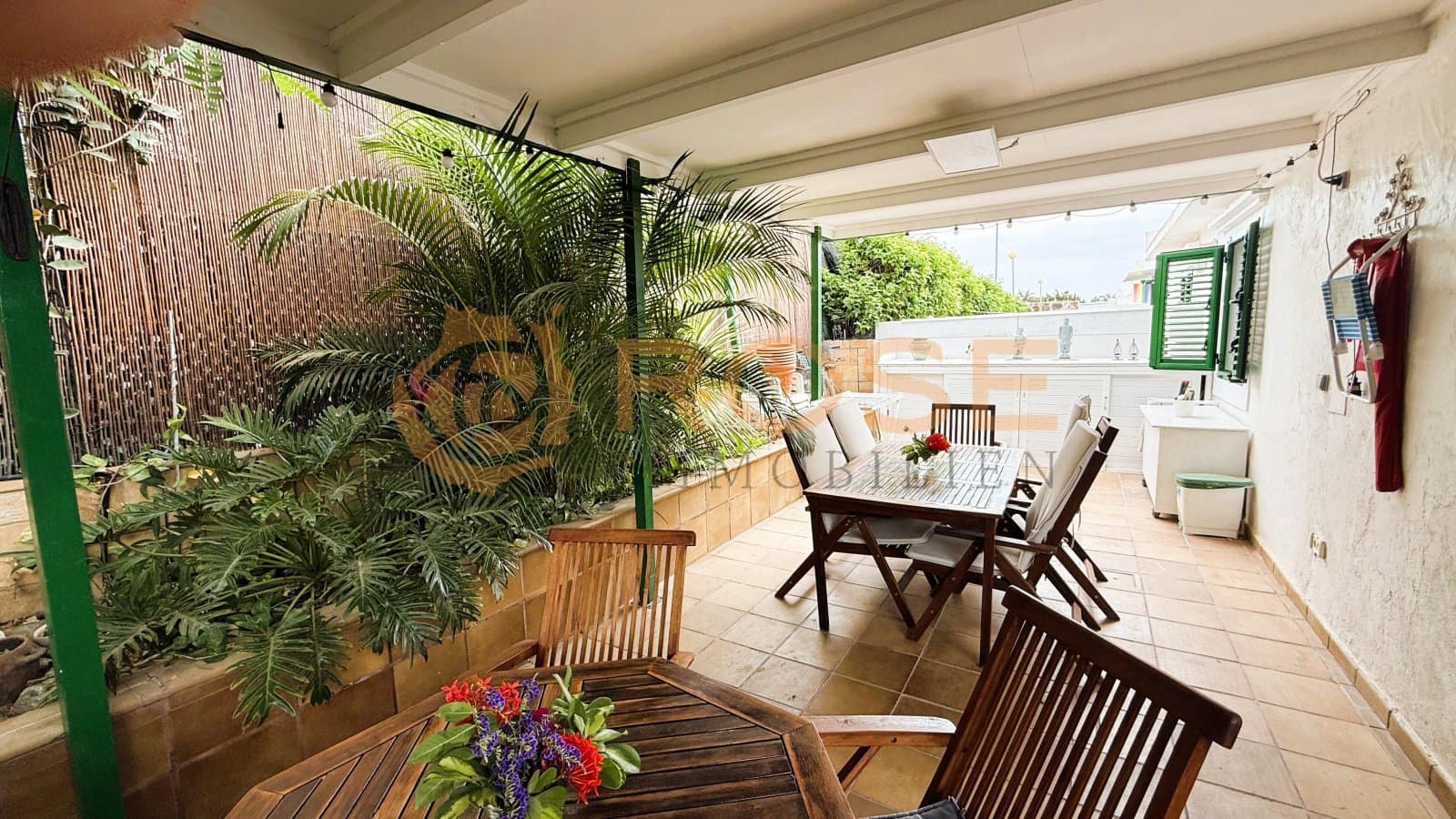 1 bedroom Bungalow for rent in Maspalomas with pool garage - € 1,350 (Ref: 10110470)