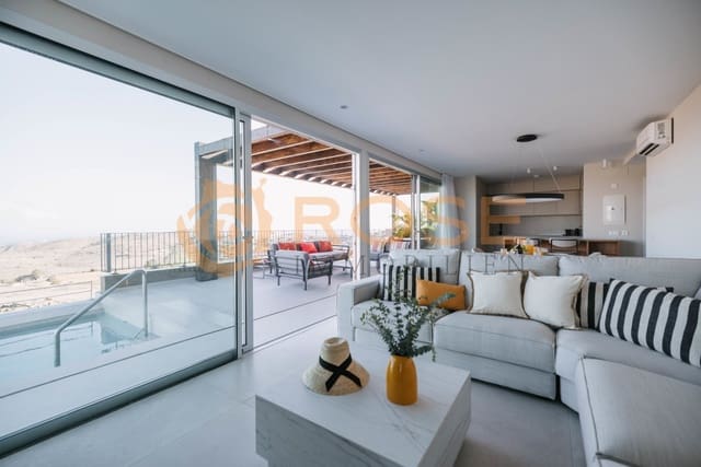 3 sypialnia Willa na sprzedaż w Salobre Golf, San Bartolomé de Tirajana z basenem garażem - 755 000 € (Ref: 10186248)