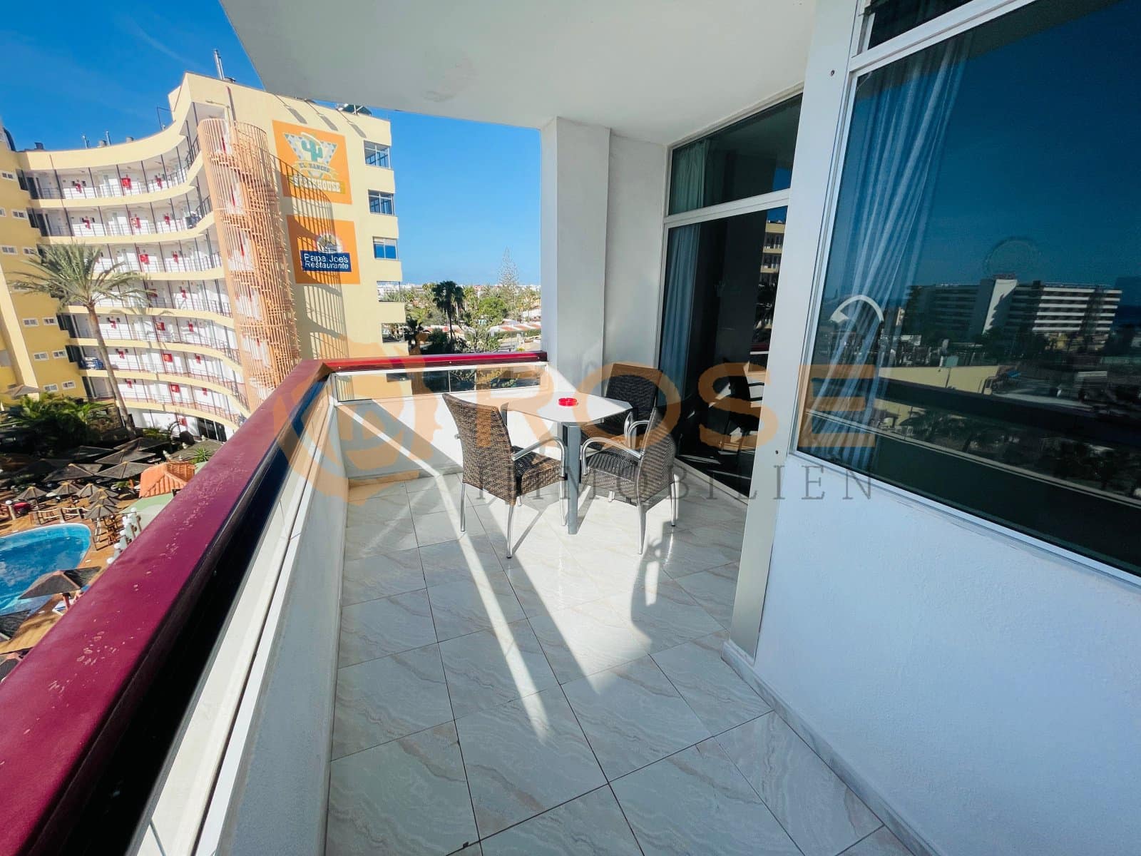 1 bedroom Apartment for sale in Playa del Ingles with pool - € 269,000 (Ref: 8183767)