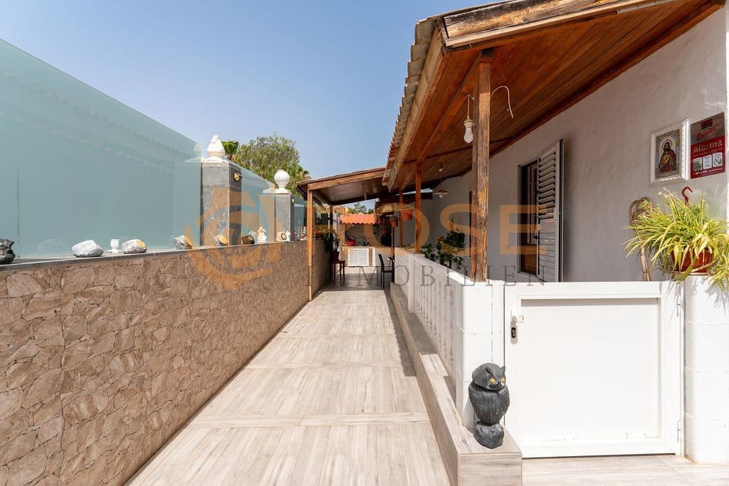 4 soveværelse Bungalow til salg i Campo Internacional med swimmingpool - € 785.000 (Ref: 8441366)