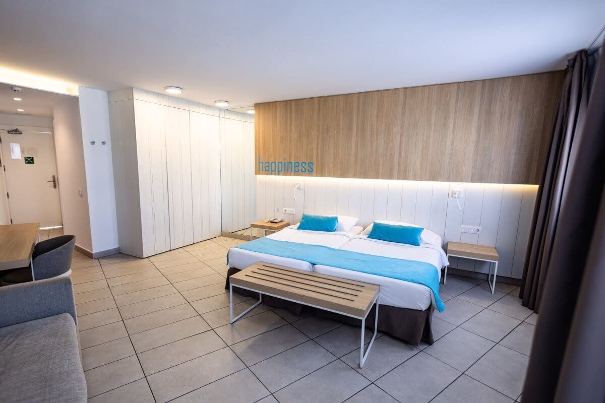 1 bedroom Apartment for sale in Playa del Ingles with pool - € 150,000 (Ref: 8697462)