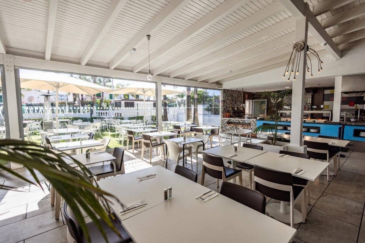 1 bedroom Apartment for sale in Playa del Ingles with pool - € 150,000 (Ref: 8697462)