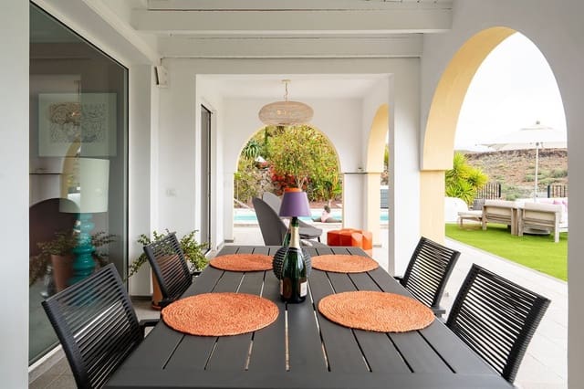 3 chambre Villa/Maison à vendre à Monte León, San Bartolomé de Tirajana avec piscine - 1 150 000 € (Ref: 8990237)