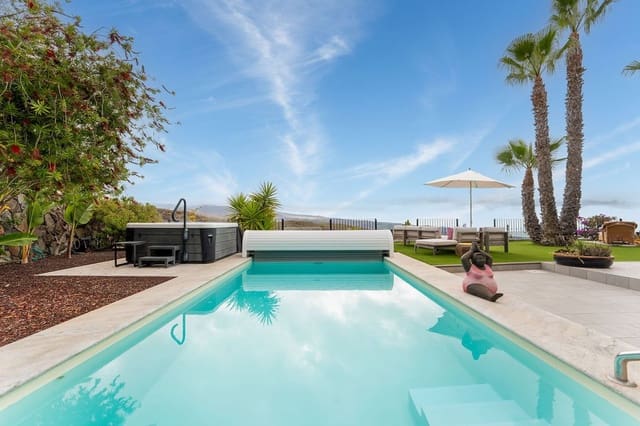 3 chambre Villa/Maison à vendre à Monte León, San Bartolomé de Tirajana avec piscine - 1 150 000 € (Ref: 8990237)