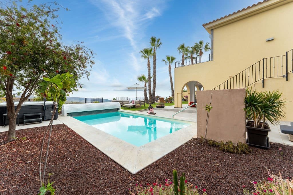 3 soverom Villa til salgs i Monte Leon med svømmebasseng - € 1 150 000 (Ref: 8990237)