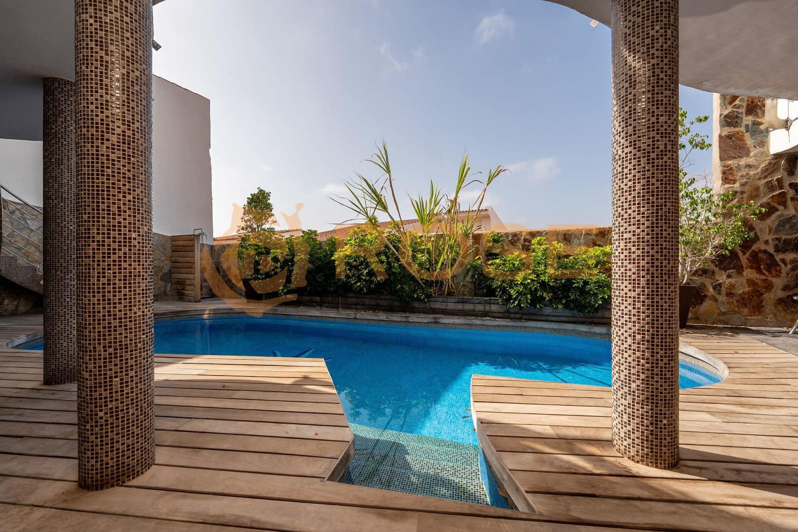 5 sypialnia Willa na sprzedaż w Playa del Ingles z basenem garażem - 1 350 000 € (Ref: 9000535)