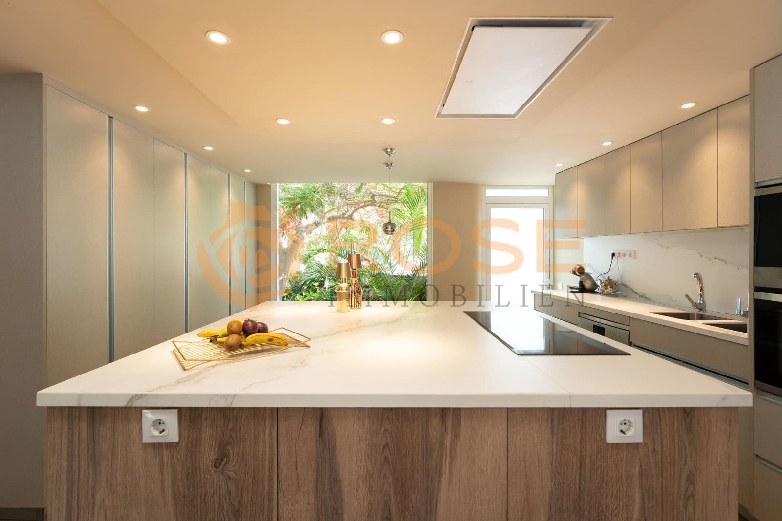 5 sypialnia Willa na sprzedaż w Playa del Ingles z basenem garażem - 1 350 000 € (Ref: 9000535)