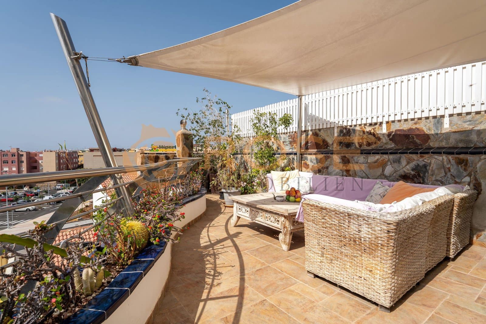 5 sypialnia Willa na sprzedaż w Playa del Ingles z basenem garażem - 1 350 000 € (Ref: 9000535)