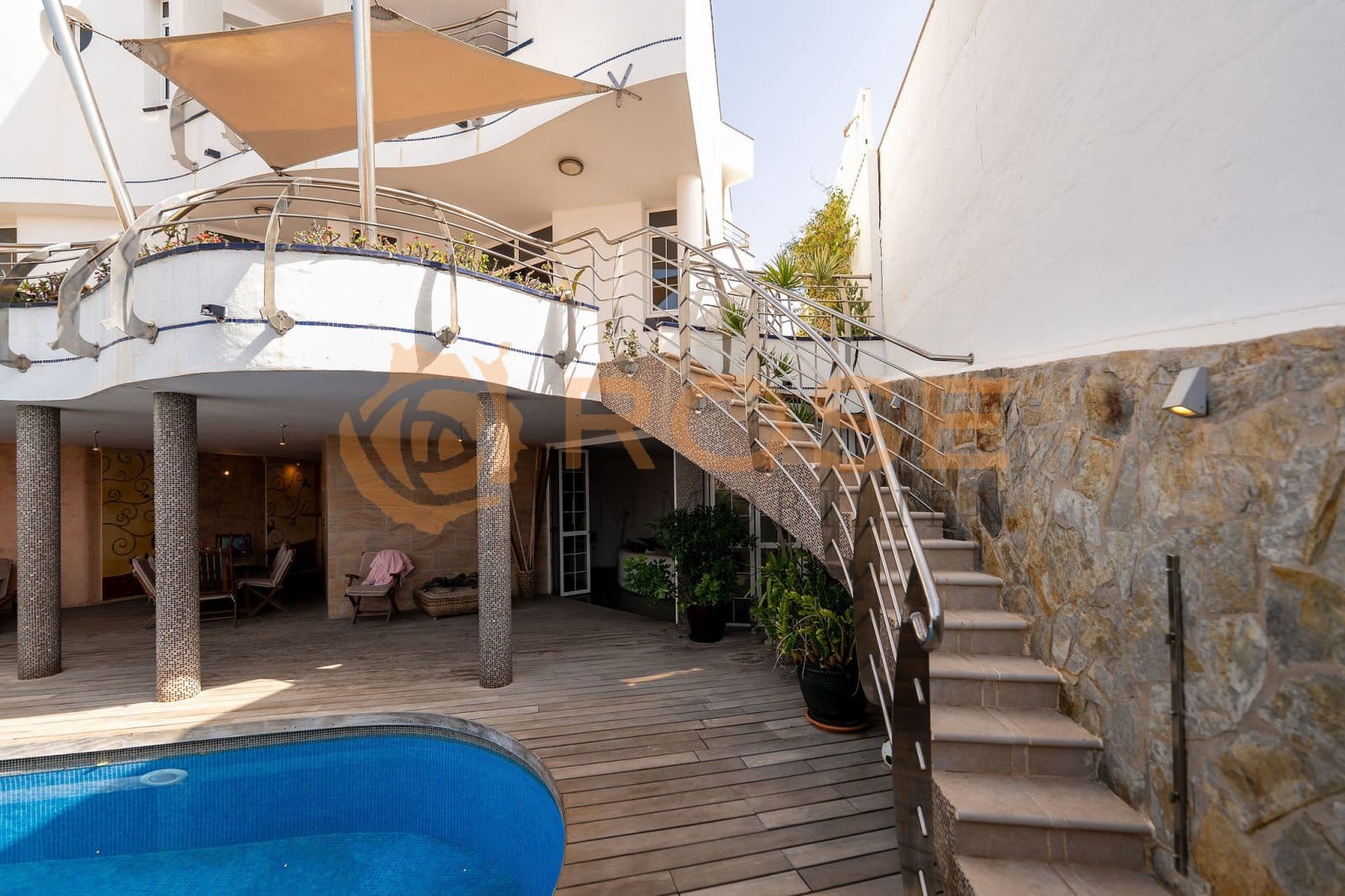 5 sypialnia Willa na sprzedaż w Playa del Ingles z basenem garażem - 1 350 000 € (Ref: 9000535)