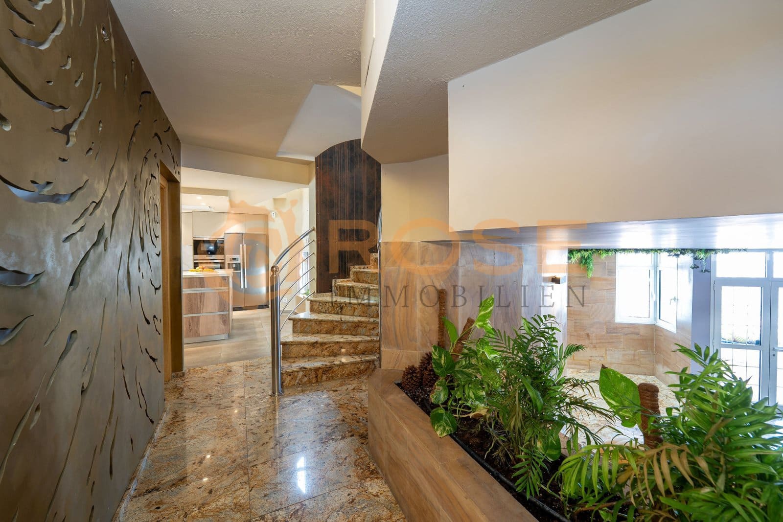 5 sypialnia Willa na sprzedaż w Playa del Ingles z basenem garażem - 1 350 000 € (Ref: 9000535)