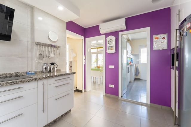 3 bedroom Townhouse for sale in Maspalomas, San Bartolomé de Tirajana with pool - € 749,000 (Ref: 9000536)