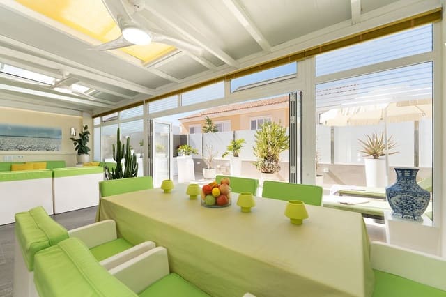 3 soverom Hus til salgs i Sonneland, San Bartolomé de Tirajana med svømmebasseng - € 749 000 (Ref: 9000536)