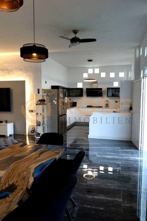 9 soveværelse Finca/Landehus til salg i El Salobre med swimmingpool - € 1.200.000 (Ref: 9095561)