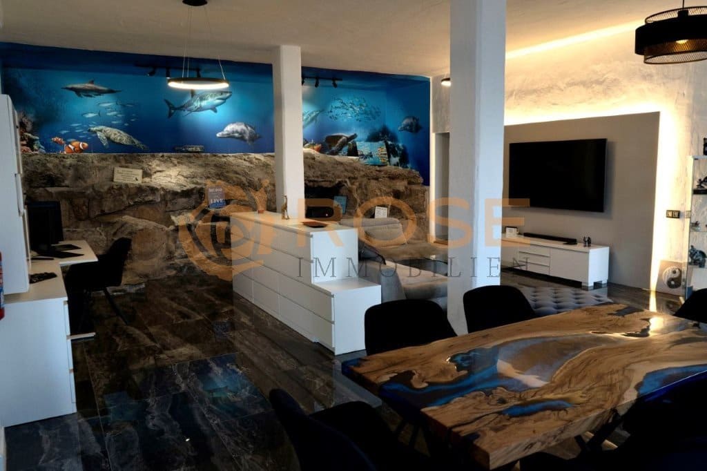 9 soveværelse Finca/Landehus til salg i El Salobre med swimmingpool - € 1.200.000 (Ref: 9095561)