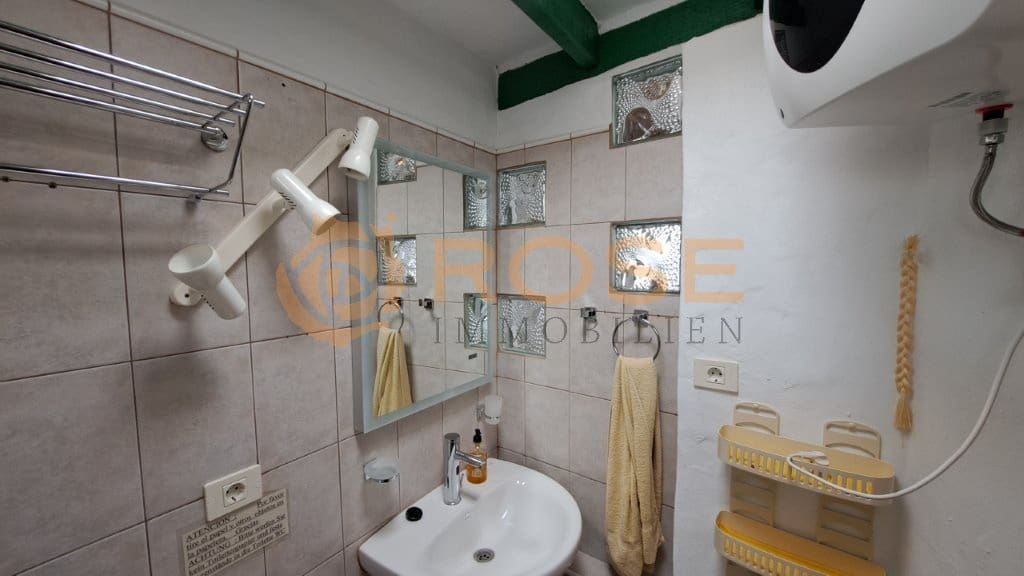 9 soveværelse Finca/Landehus til salg i El Salobre med swimmingpool - € 1.200.000 (Ref: 9095561)