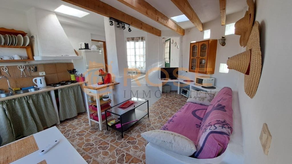 9 soveværelse Finca/Landehus til salg i El Salobre med swimmingpool - € 1.200.000 (Ref: 9095561)