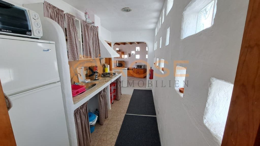 9 soveværelse Finca/Landehus til salg i El Salobre med swimmingpool - € 1.200.000 (Ref: 9095561)