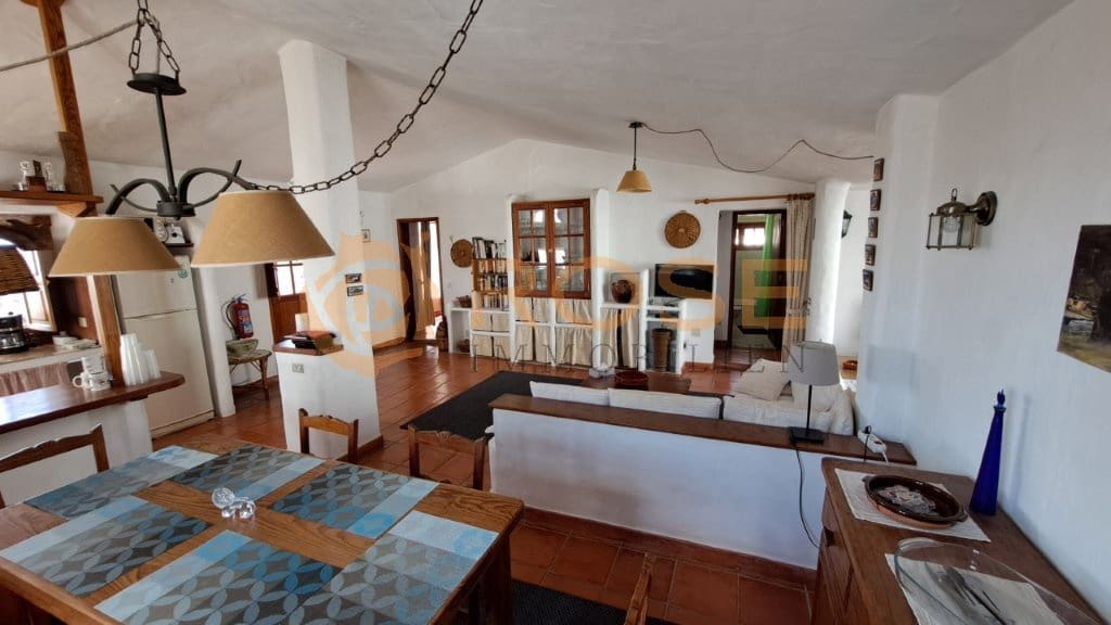 9 soveværelse Finca/Landehus til salg i El Salobre med swimmingpool - € 1.200.000 (Ref: 9095561)