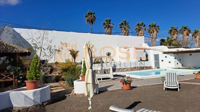 9 bedroom Finca/Country House for sale in El Salobre, San Bartolomé de Tirajana with pool - € 1,200,000 (Ref: 9095561)