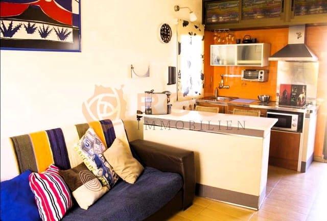 1 bedroom Bungalow for sale in Playa del Inglés, San Bartolomé de Tirajana with pool - € 335,000 (Ref: 9227802)