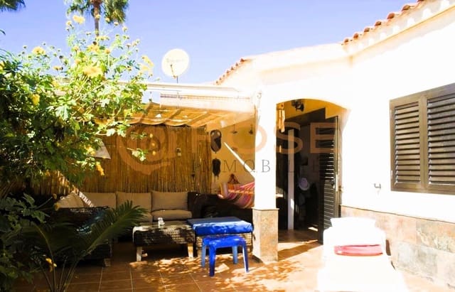 1 bedroom Bungalow for sale in Playa del Inglés, San Bartolomé de Tirajana with pool - € 335,000 (Ref: 9227802)