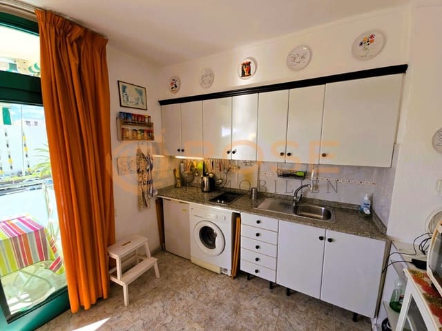 1 chambre Appartement à vendre à Playa del Inglés, San Bartolomé de Tirajana avec piscine - 230 000 € (Ref: 9400509)