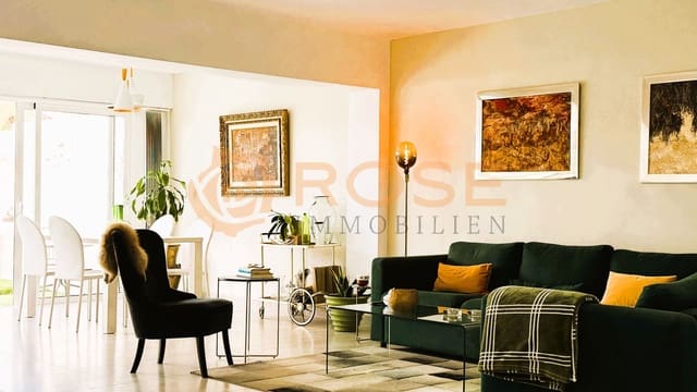 3 bedroom Semi-detached Villa for sale in Playa del Inglés, San Bartolomé de Tirajana with pool garage - € 940,000 (Ref: 9480682)