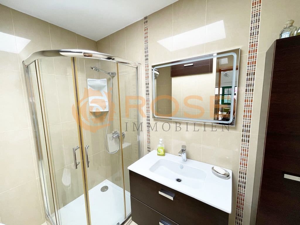 2 bedroom Bungalow for sale in Maspalomas with pool garage - € 315,000 (Ref: 9585247)