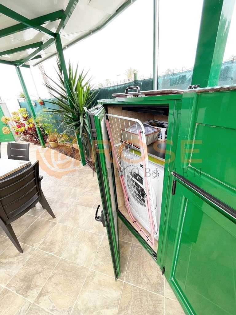 2 bedroom Bungalow for sale in Maspalomas with pool garage - € 315,000 (Ref: 9585247)