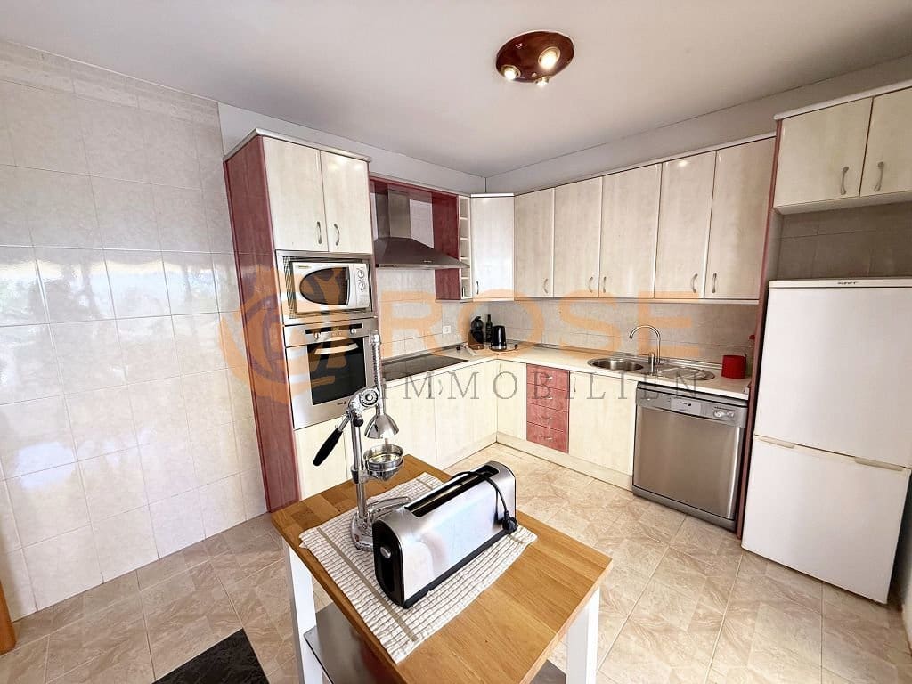 7 bedroom Bungalow for sale in El Salobre with pool garage - € 649,000 (Ref: 9694312)