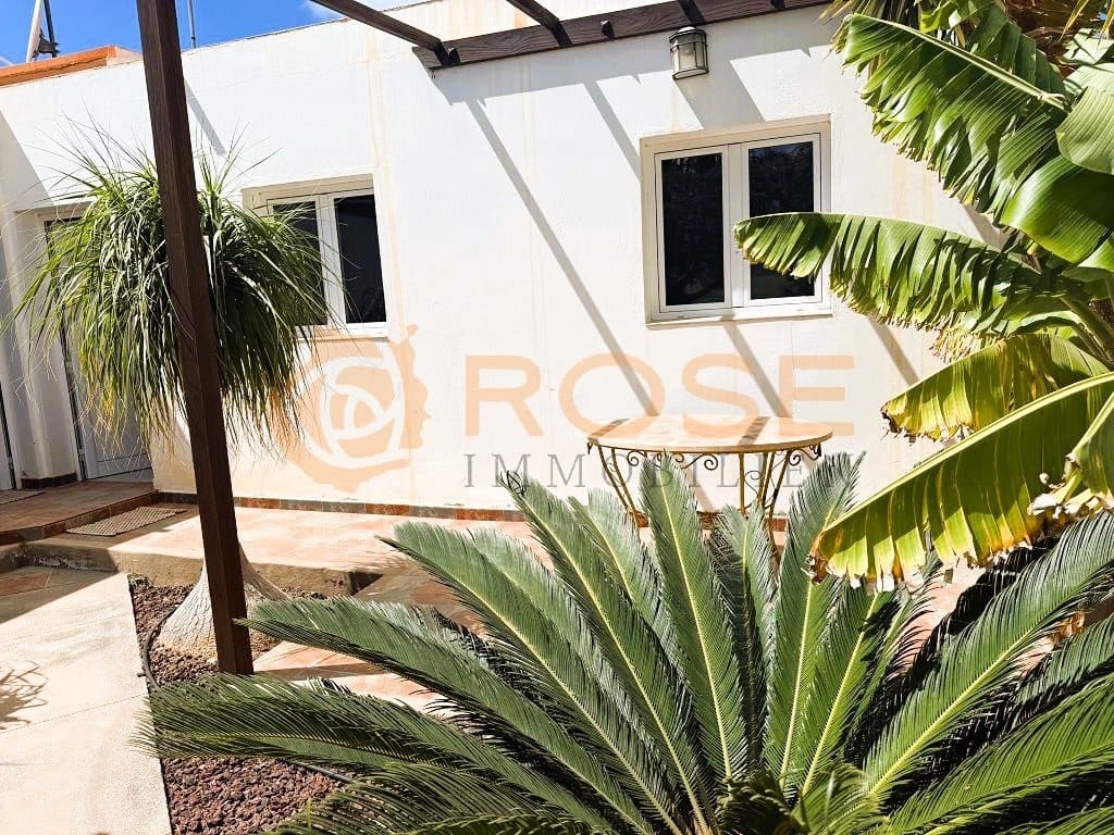 7 bedroom Bungalow for sale in El Salobre with pool garage - € 649,000 (Ref: 9694312)