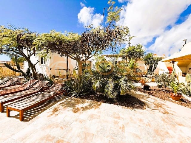 7 Zimmer Bungalow zu verkaufen in El Salobre, San Bartolomé de Tirajana mit Pool Garage - 649.000 € (Ref: 9694312)